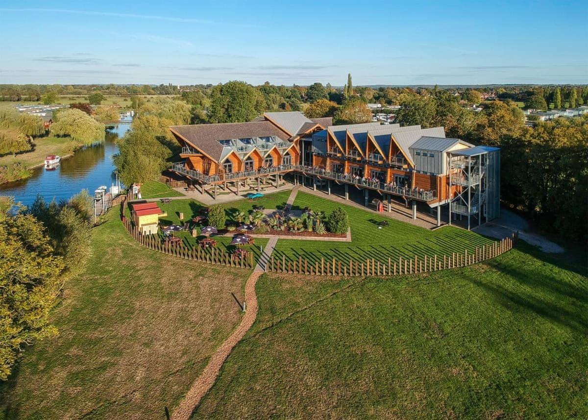 Riverside Park Stratford-upon-Avon Extérieur photo